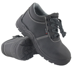Level1 Safety Chukka Boots With Steel Toecap & Midsole 10202 S1P SRC